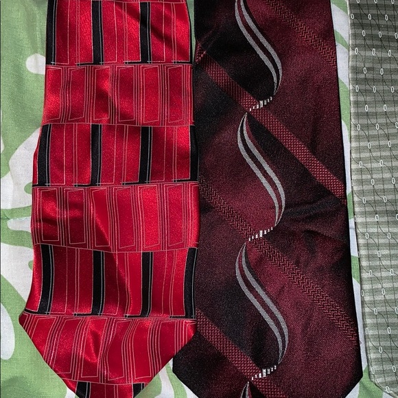 Men’s ties - Picture 2 of 3